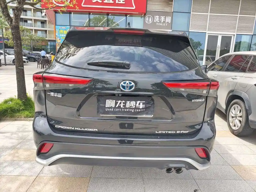 Toyota Crown Kluger — миниатюра 8