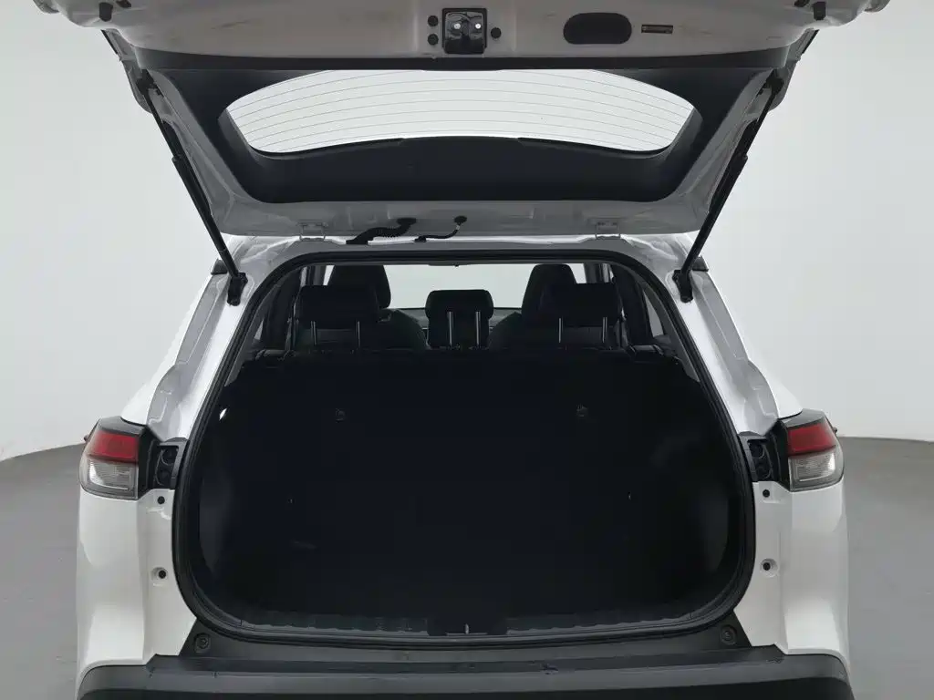 Toyota Frontlander — миниатюра 16