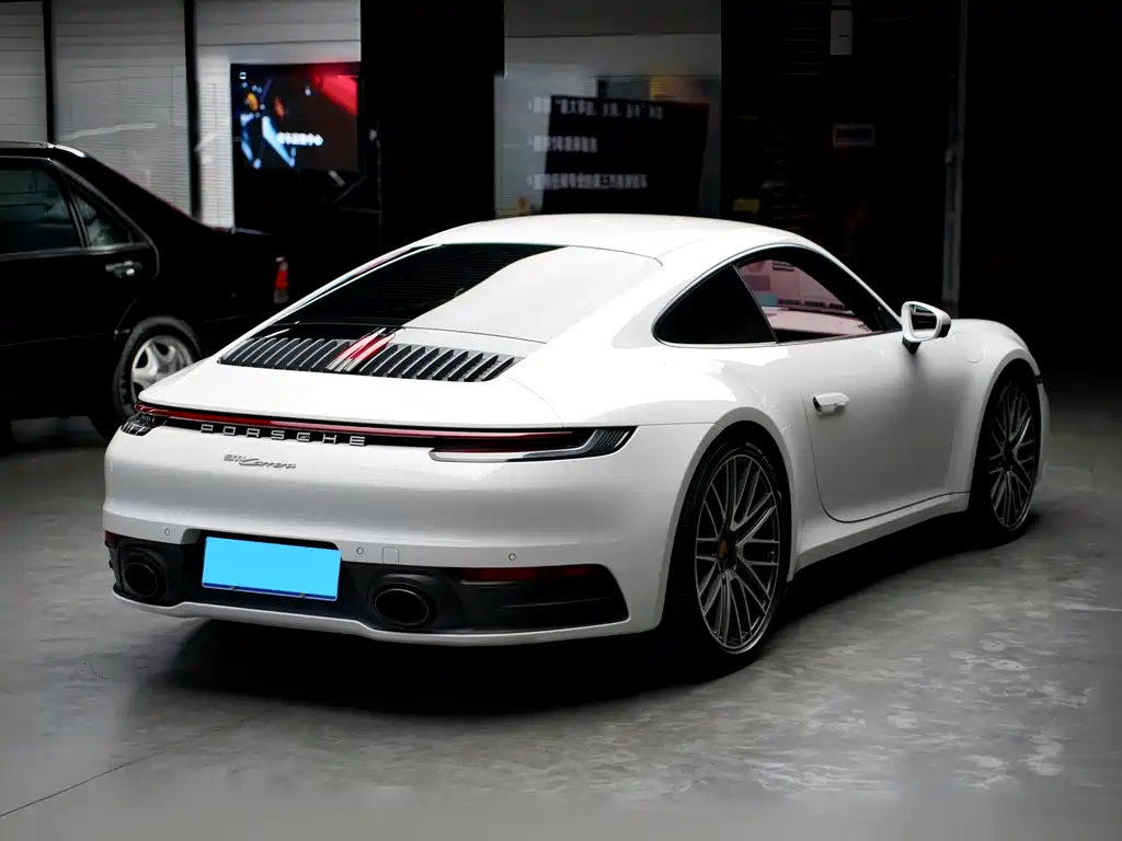 Porsche 911 2023 Carrera 3.0T