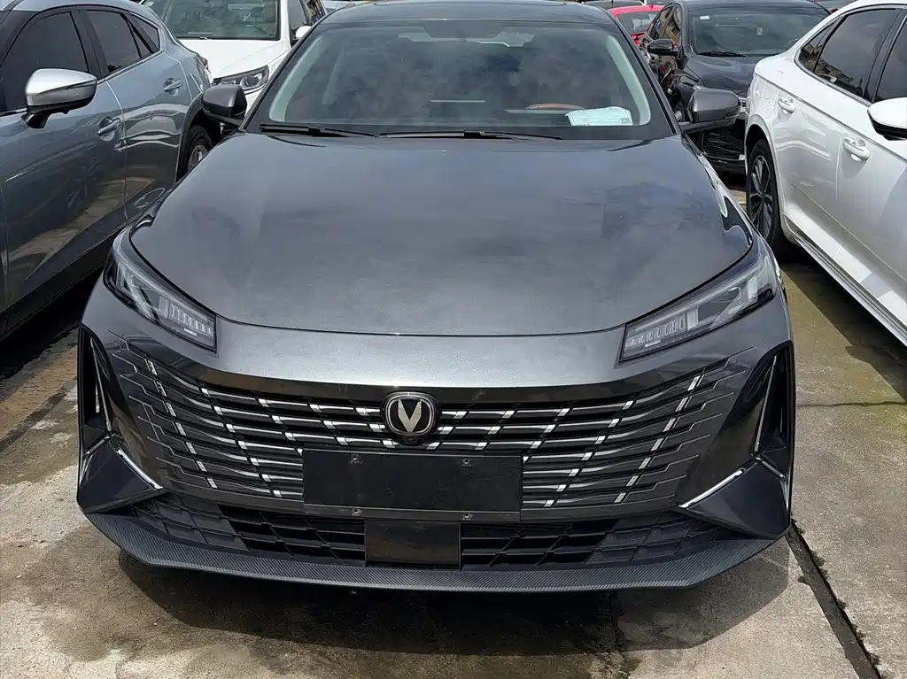 Changan Eado — миниатюра 2
