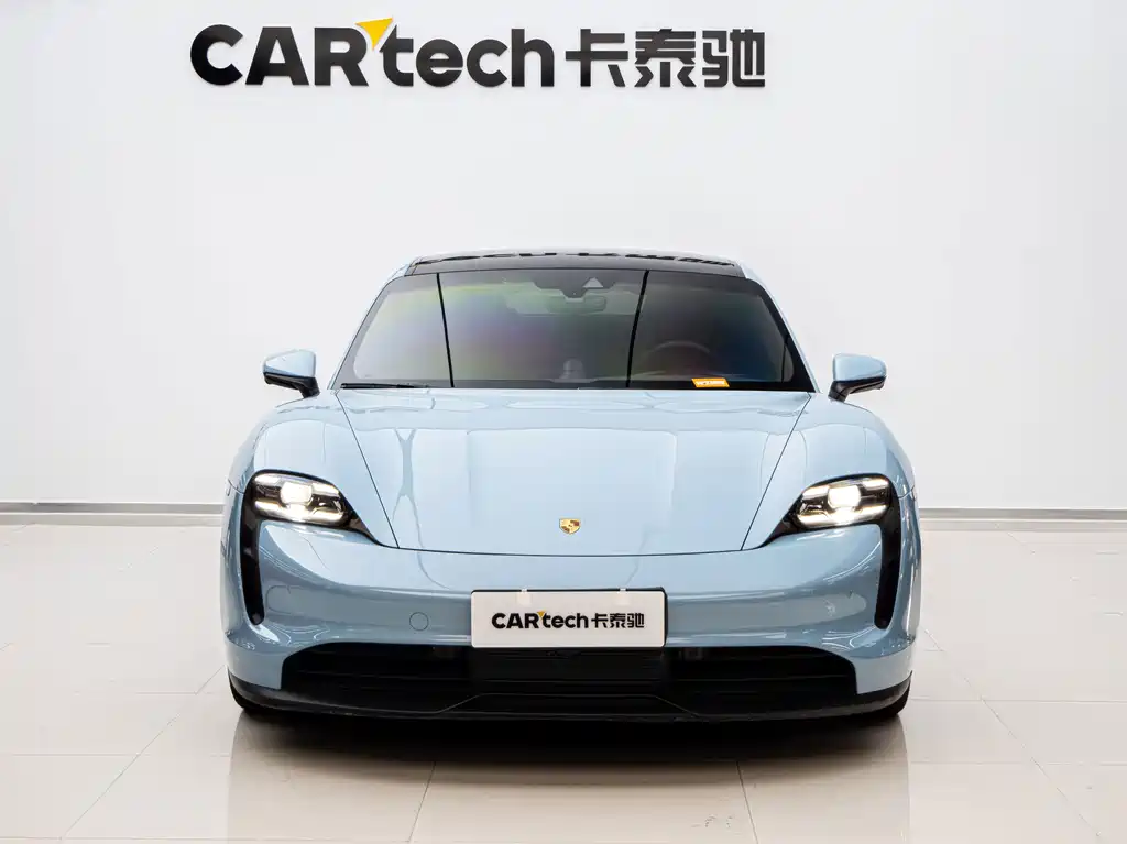 Porsche Taycan — миниатюра 2