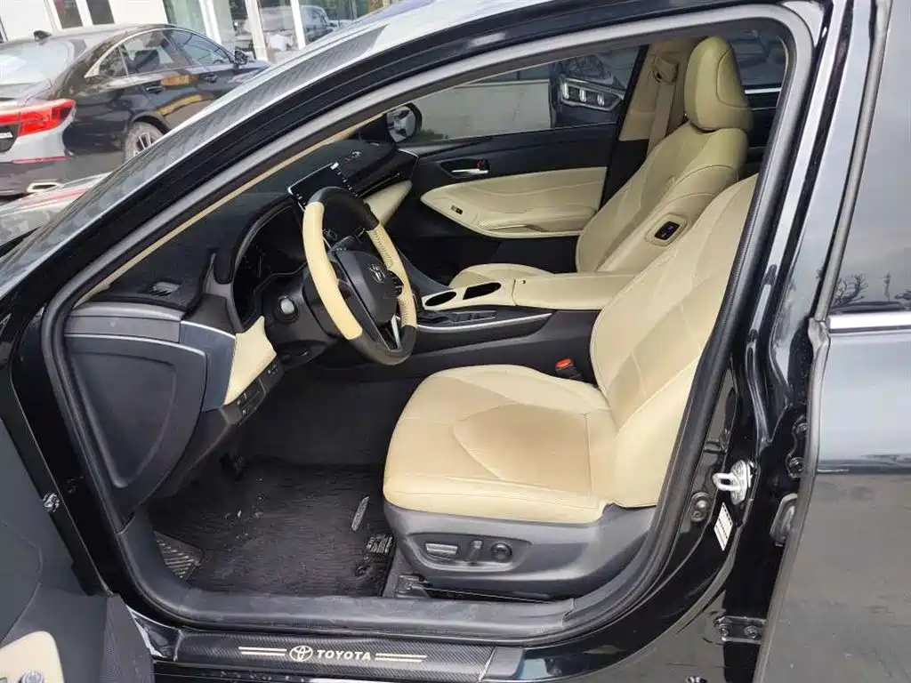 Toyota Avalon — миниатюра 9