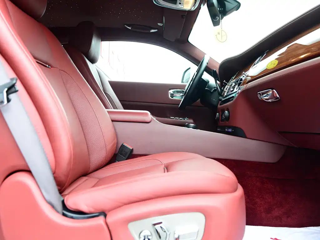 Rolls-Royce Wraith — миниатюра 14