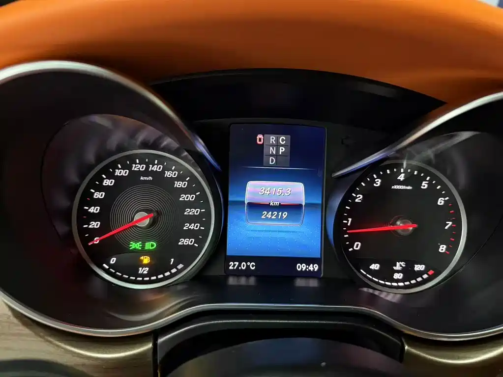 Mercedes-Benz V-Class — миниатюра 13