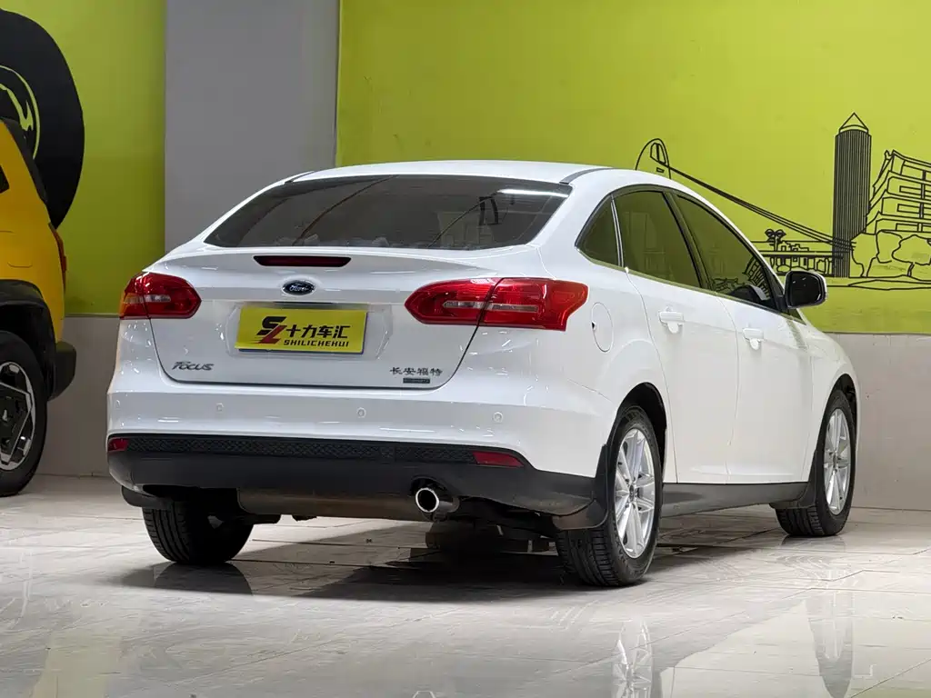 Ford Focus — миниатюра 6