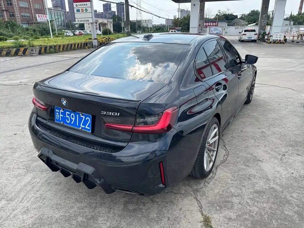 BMW 3 Series — миниатюра 9