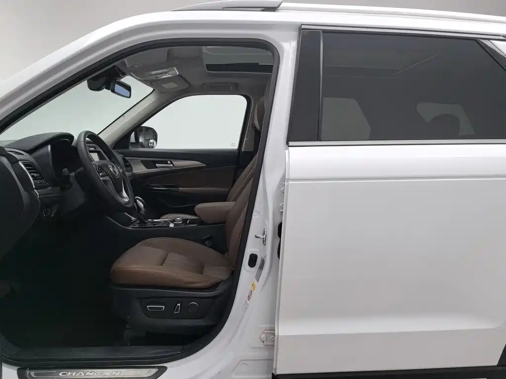 Changan CS95 — миниатюра 10