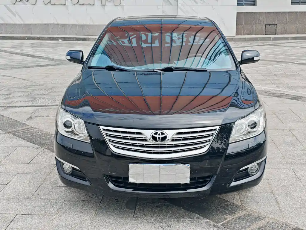 Toyota Camry — миниатюра 10