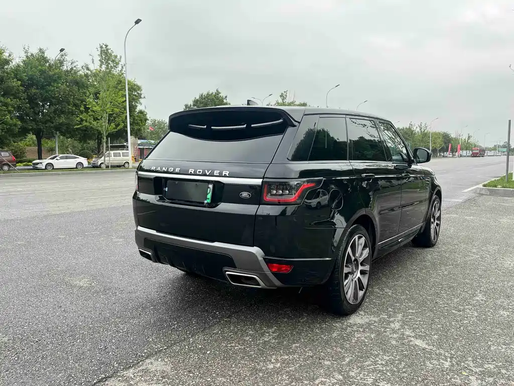 Land Rover Sport PHEV — миниатюра 19