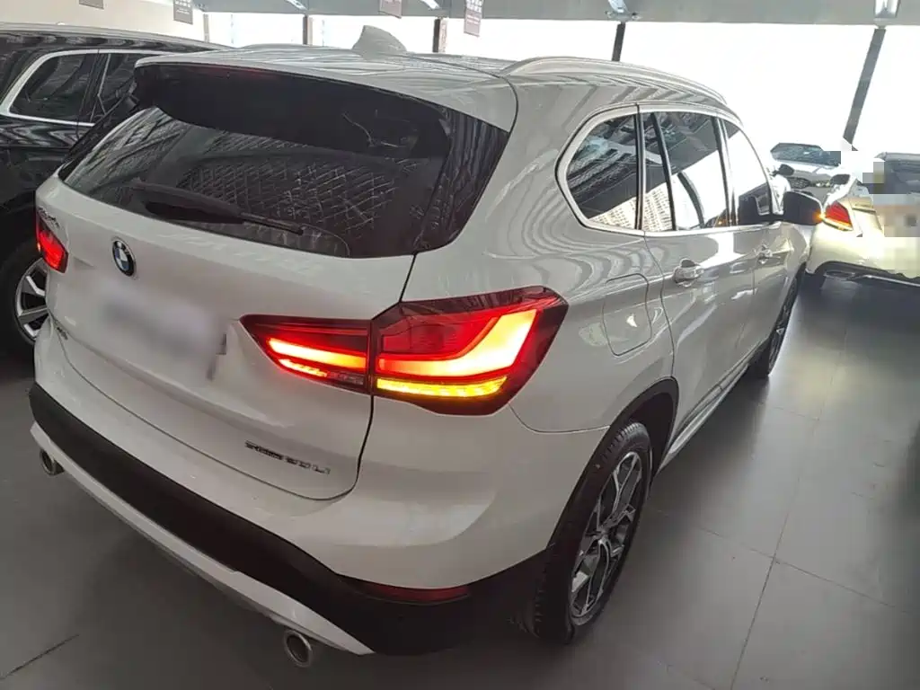 BMW X1 — миниатюра 7