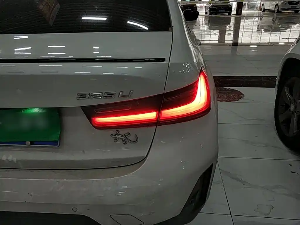 BMW 3 Series — миниатюра 8