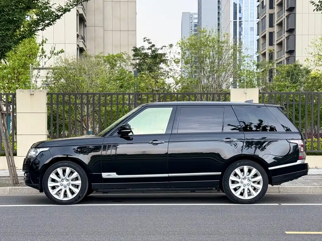 Land Rover Range Rover 2017 3.0 SC V6 Vogue SE Long Wheelbase