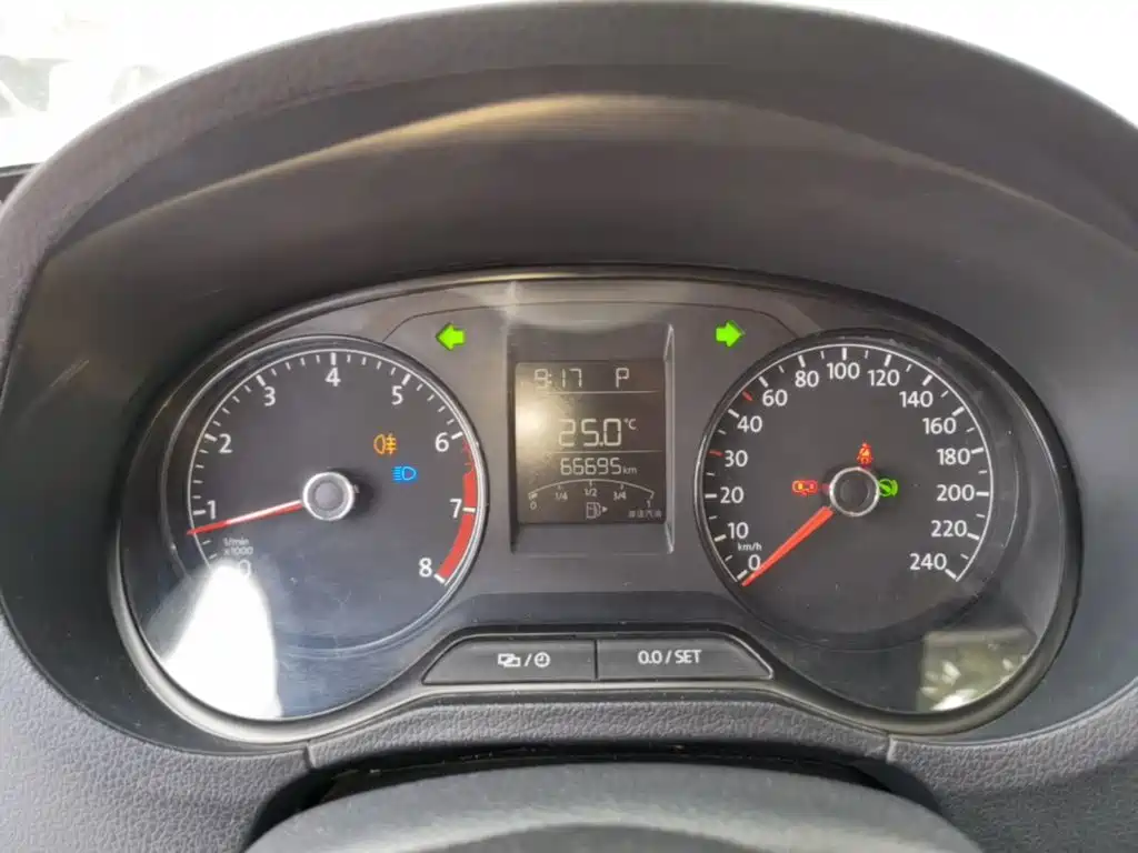 Volkswagen Polo — миниатюра 12