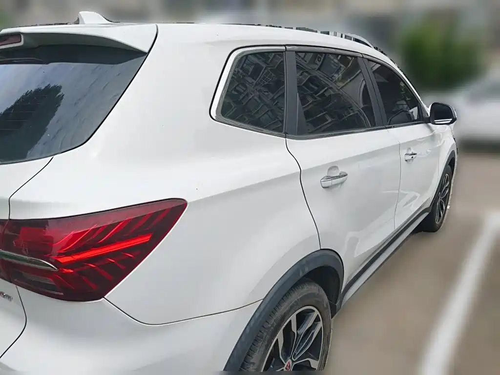 Roewe RX5 — миниатюра 5