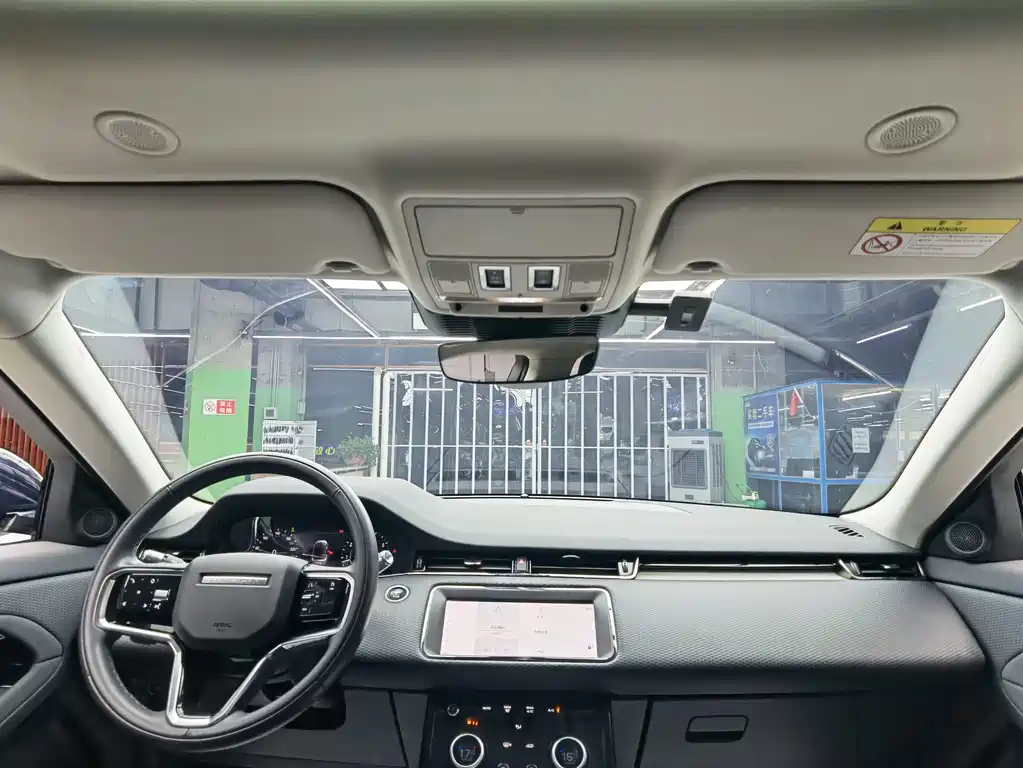 Land Rover Evoque — миниатюра 7
