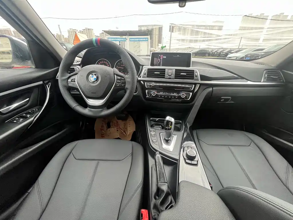 BMW 3 Series — миниатюра 11