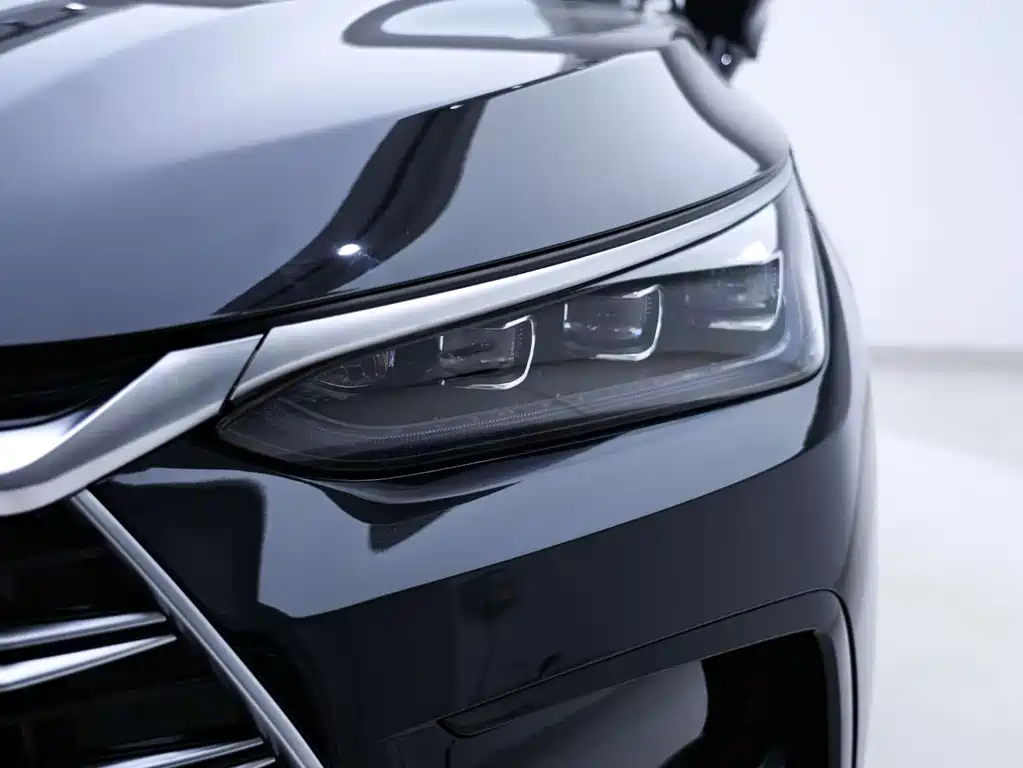 BYD Tang 2023 DM-i Champion 112KM