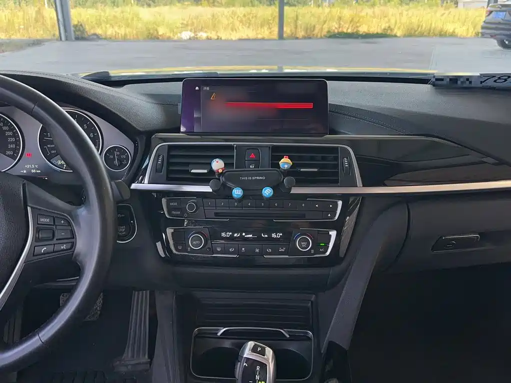 BMW 3 Series — миниатюра 6