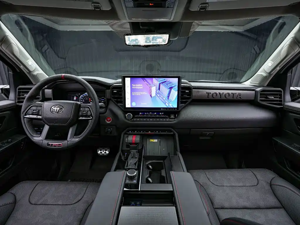 Toyota Sequoia — миниатюра 8