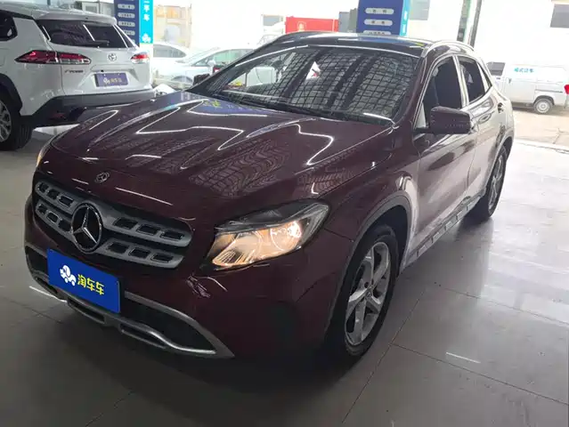 MERCEDES-BENZ  GLA 2019