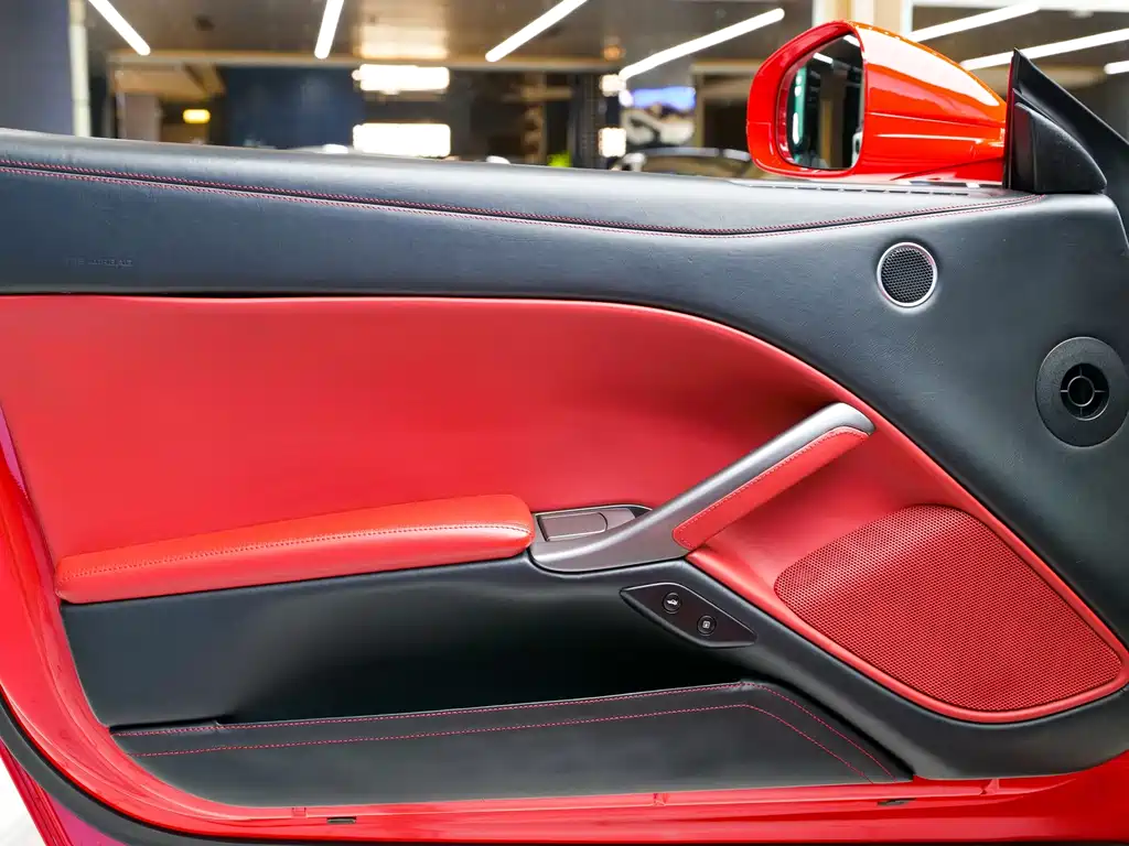 Ferrari F12berlinetta — миниатюра 8