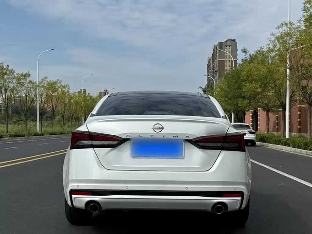 Nissan Teana — миниатюра 6