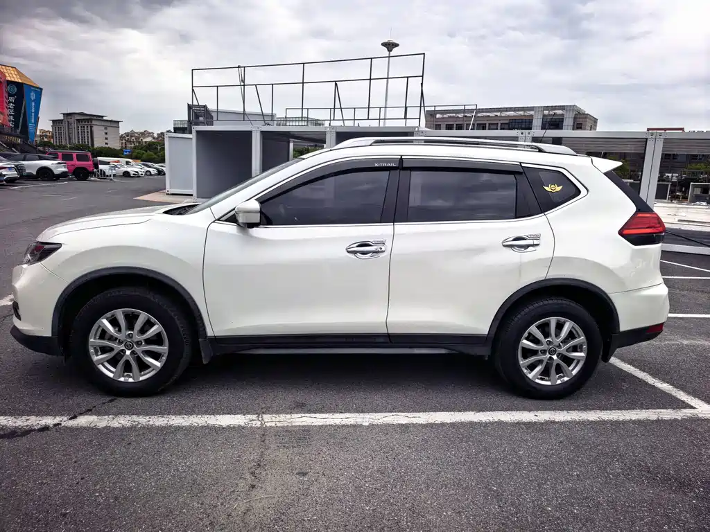 Nissan X-Trail — миниатюра 4