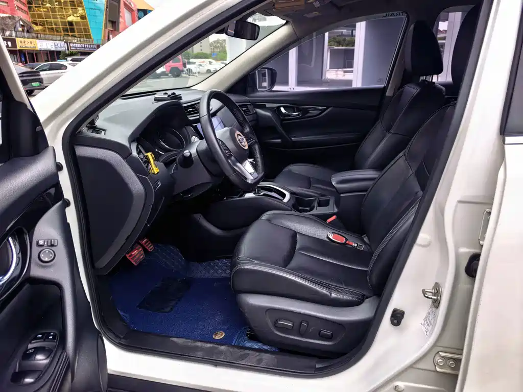 Nissan X-Trail — миниатюра 7