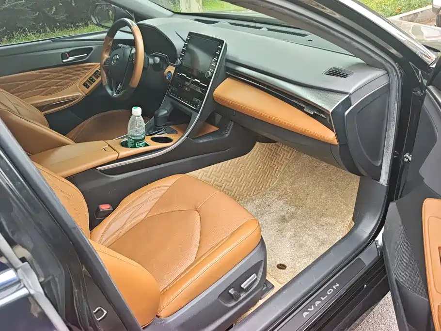 Toyota Avalon — миниатюра 8