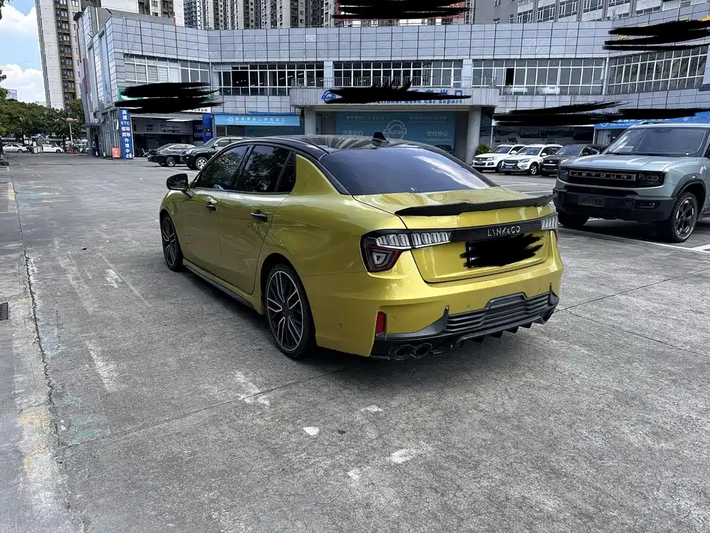 Lynk & Co 03 — миниатюра 4