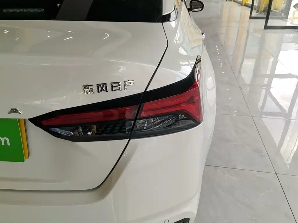 Nissan Teana — миниатюра 8