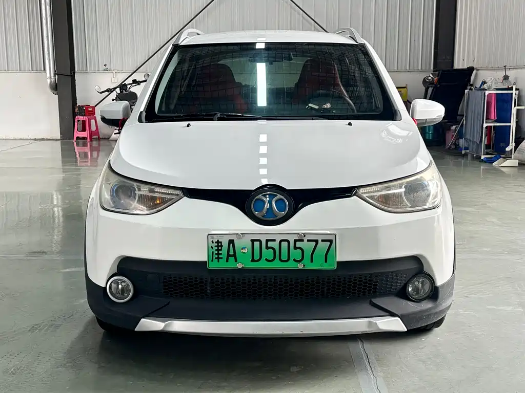 BAIC New Energy EC — миниатюра 2
