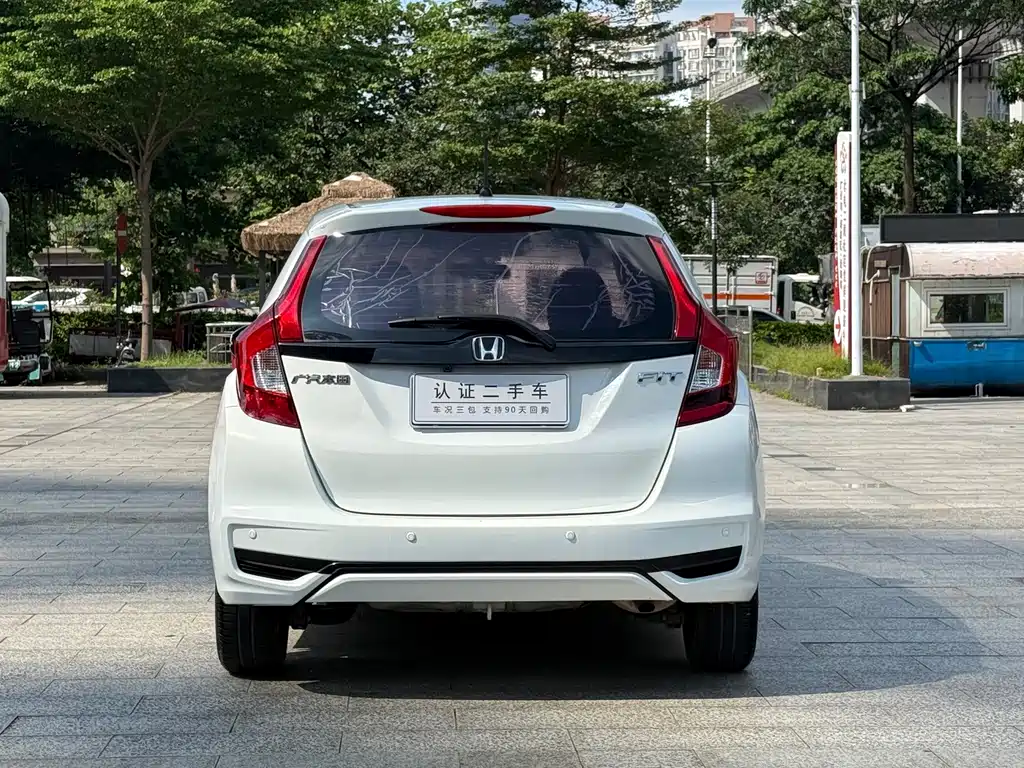 Honda Fit — миниатюра 5