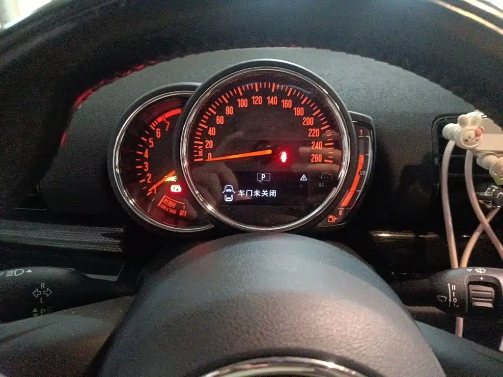 MINI Mini Clubman — миниатюра 8
