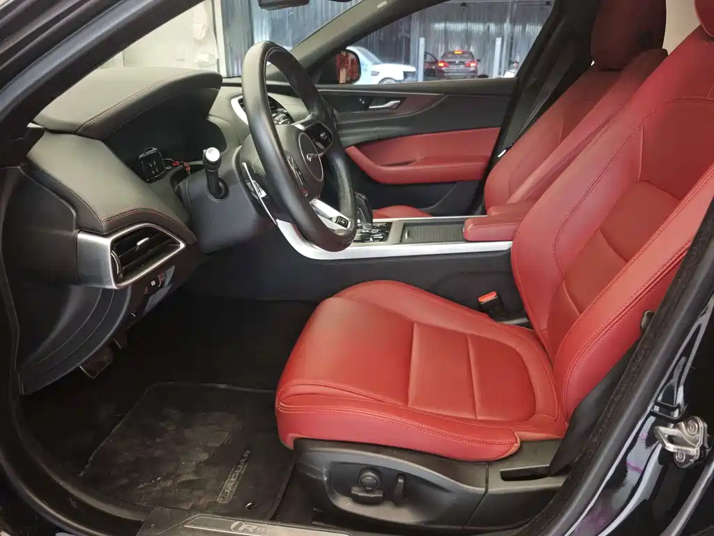 Jaguar XEL — миниатюра 3