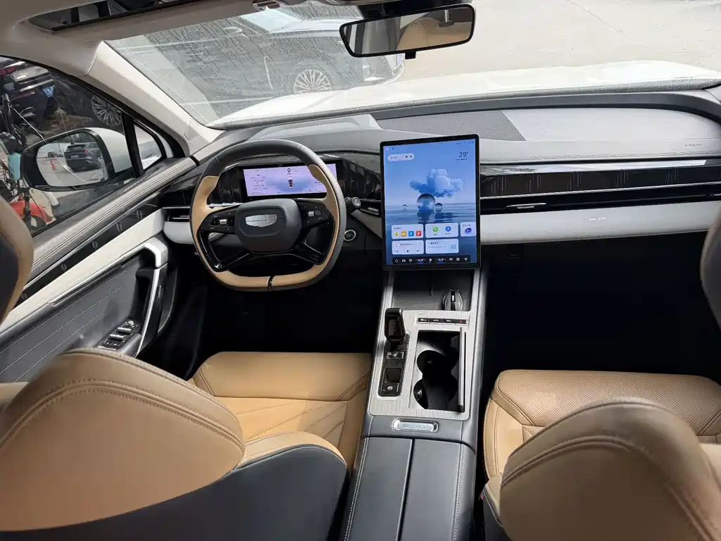 Geely Boyue L — миниатюра 5
