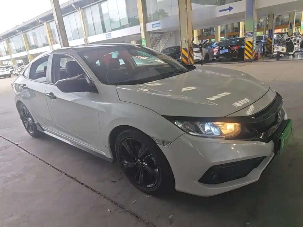 Honda Civic — миниатюра 4