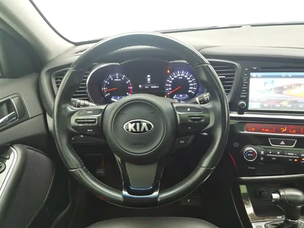 Kia K5 — миниатюра 11