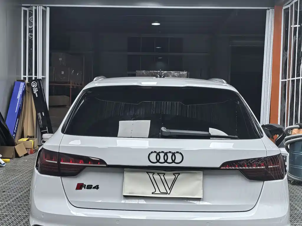 Audi RS 4 — миниатюра 2