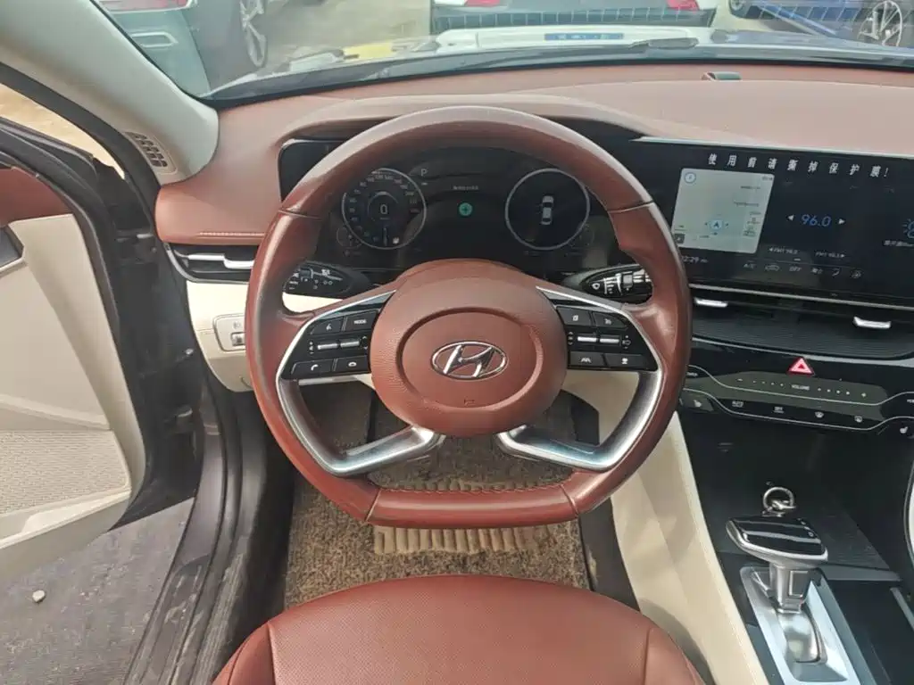 Hyundai Mistra — миниатюра 11