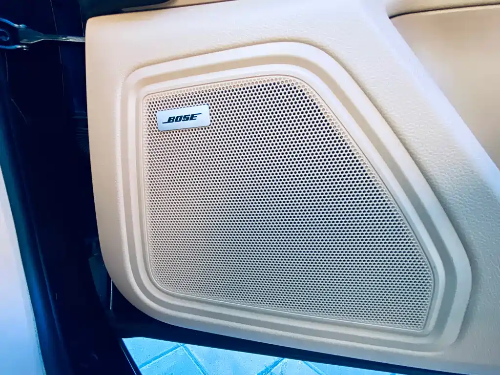 Porsche Macan — миниатюра 14