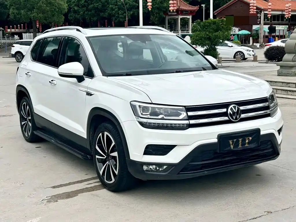 Volkswagen Tharu — миниатюра 3