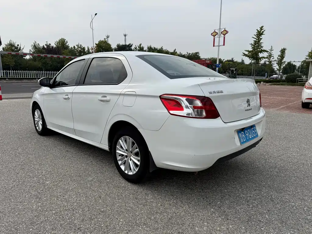 Peugeot 301 — миниатюра 6