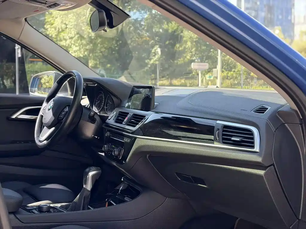 BMW 1 Series — миниатюра 12