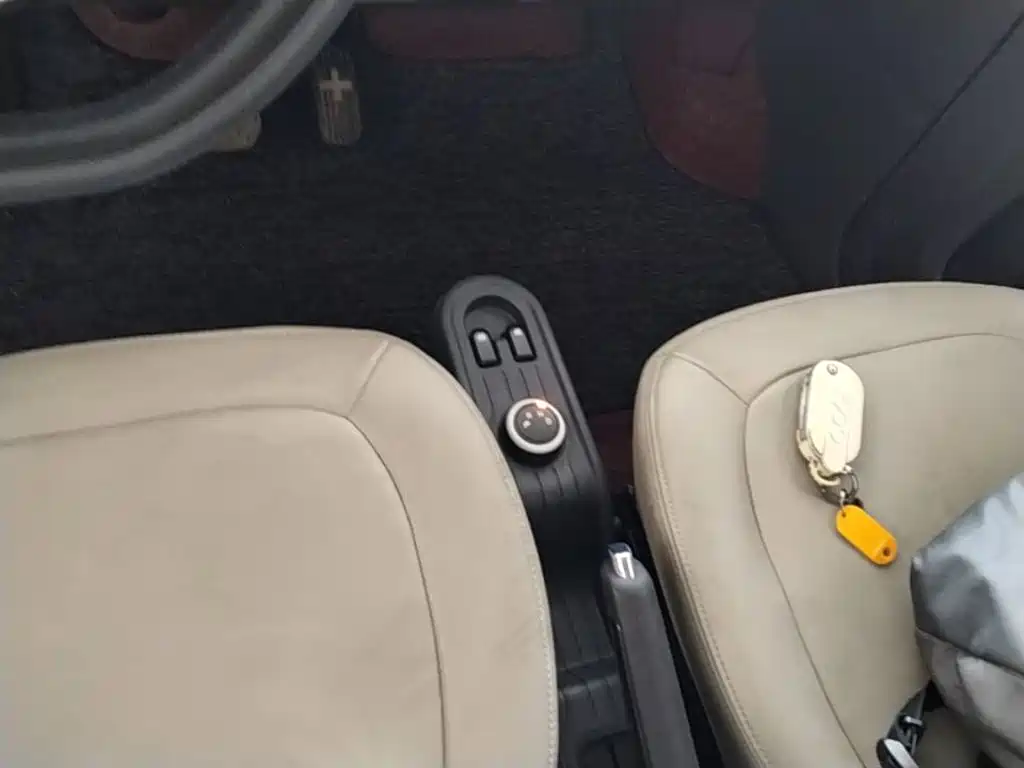 Wuling MINIEV — миниатюра 14