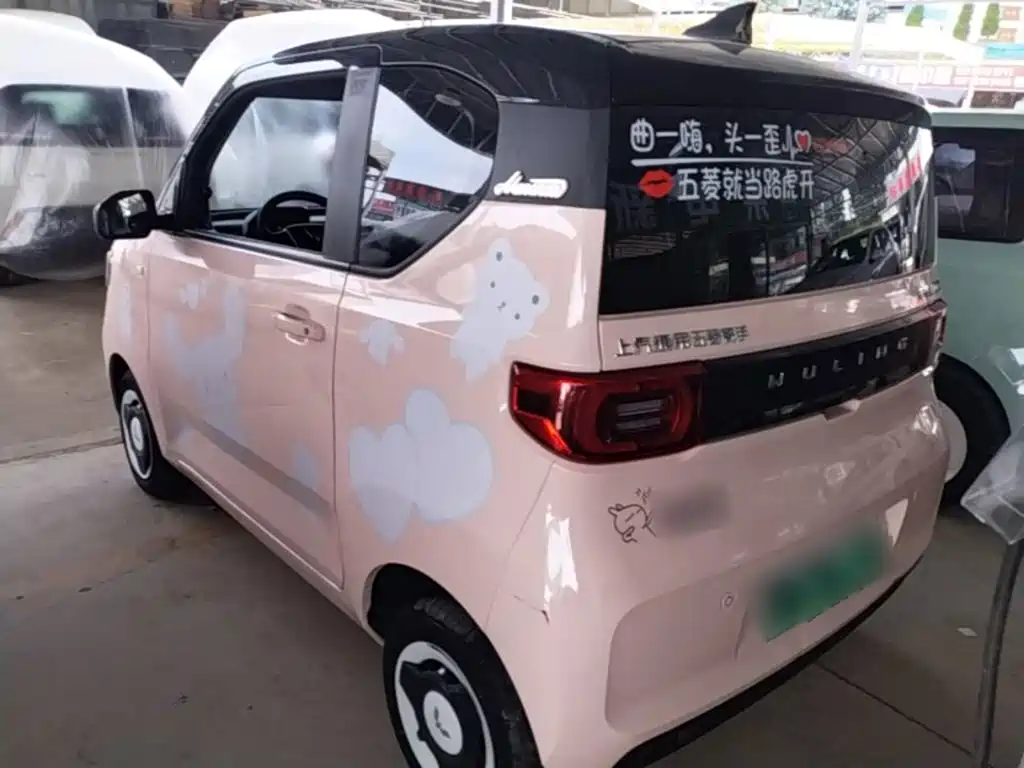 Wuling MINIEV — миниатюра 5
