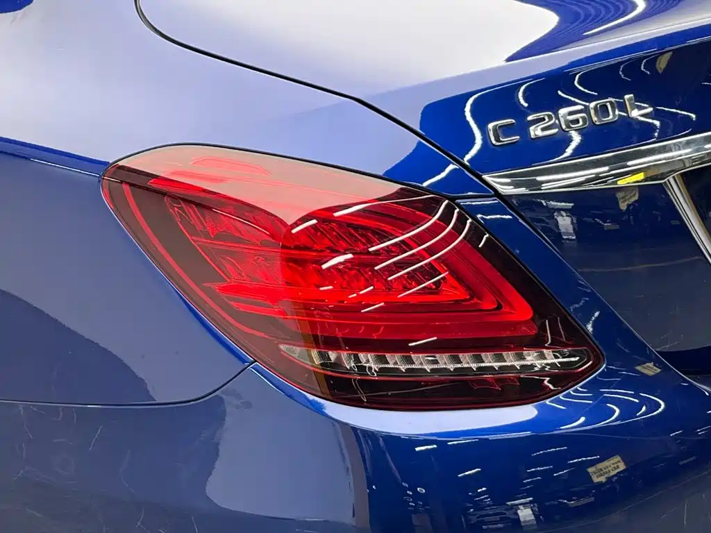 Mercedes-Benz C-Class — миниатюра 10