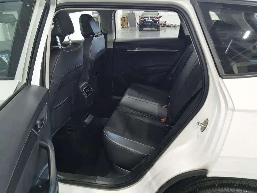 Skoda Karoq — миниатюра 15