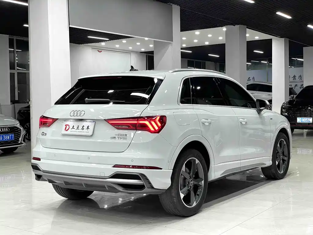 Audi Q3 2022 35 TFSI Fashion