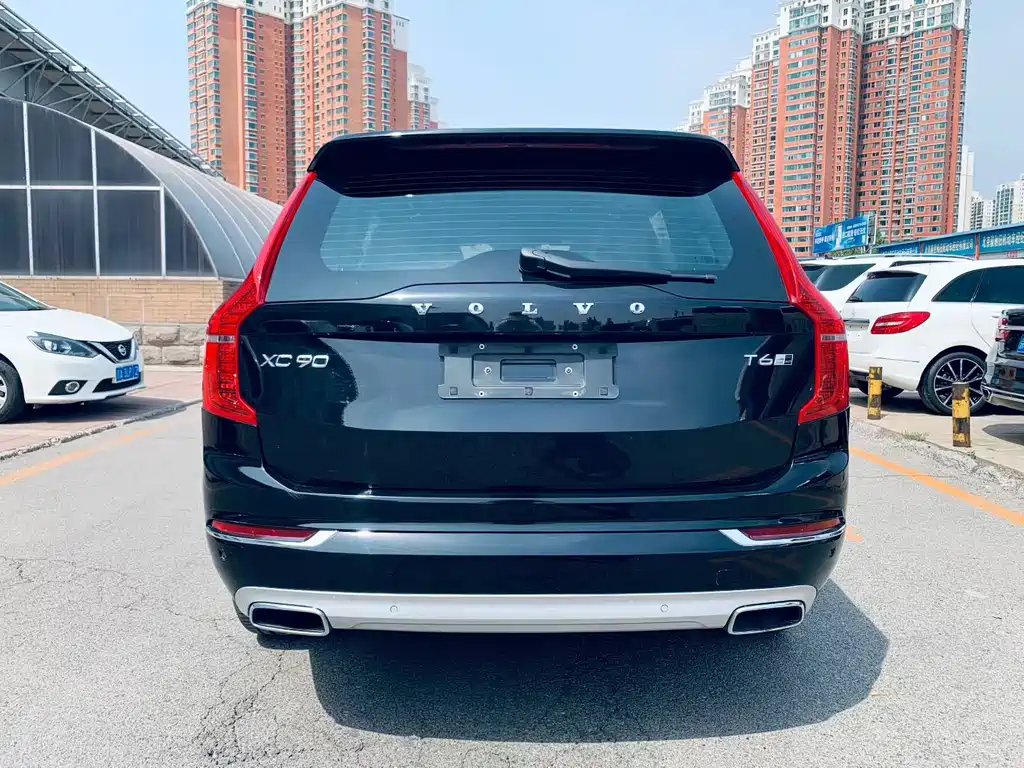 Volvo XC90 — миниатюра 8